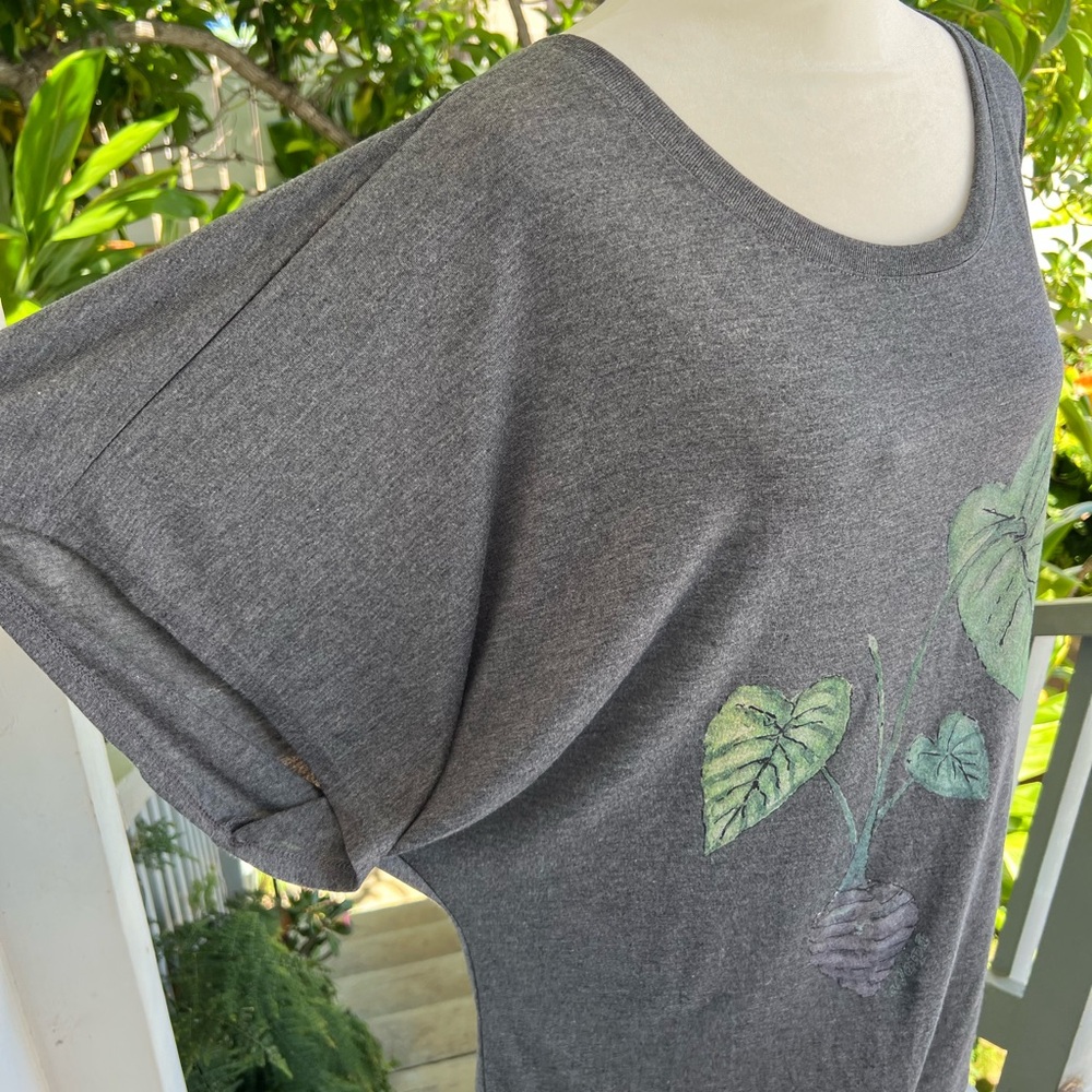 Tunic Style Summer Tee - Picture 3 of 11